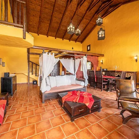 Villa Nostos By