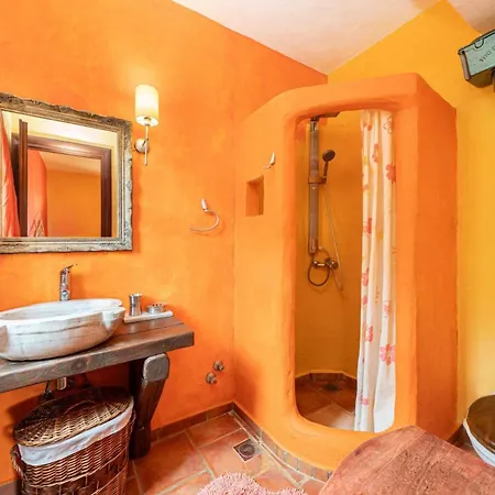 빌라 Nostos By 스보로나타